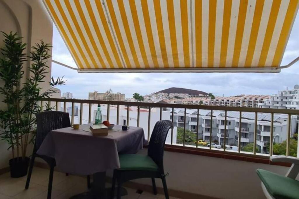Joy & Friends 1 Apartment Los Cristianos  Exterior photo