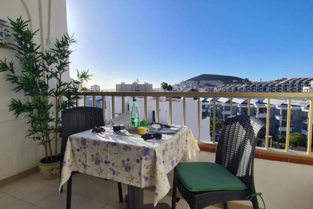 Joy & Friends 1 Apartment Los Cristianos  Exterior photo